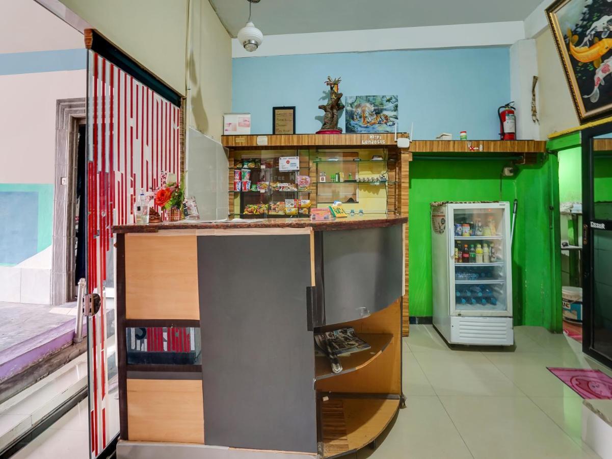 Oyo 90161 Hotel Lendosis Pipa Reja Angkatan 66 Palembang Luaran gambar